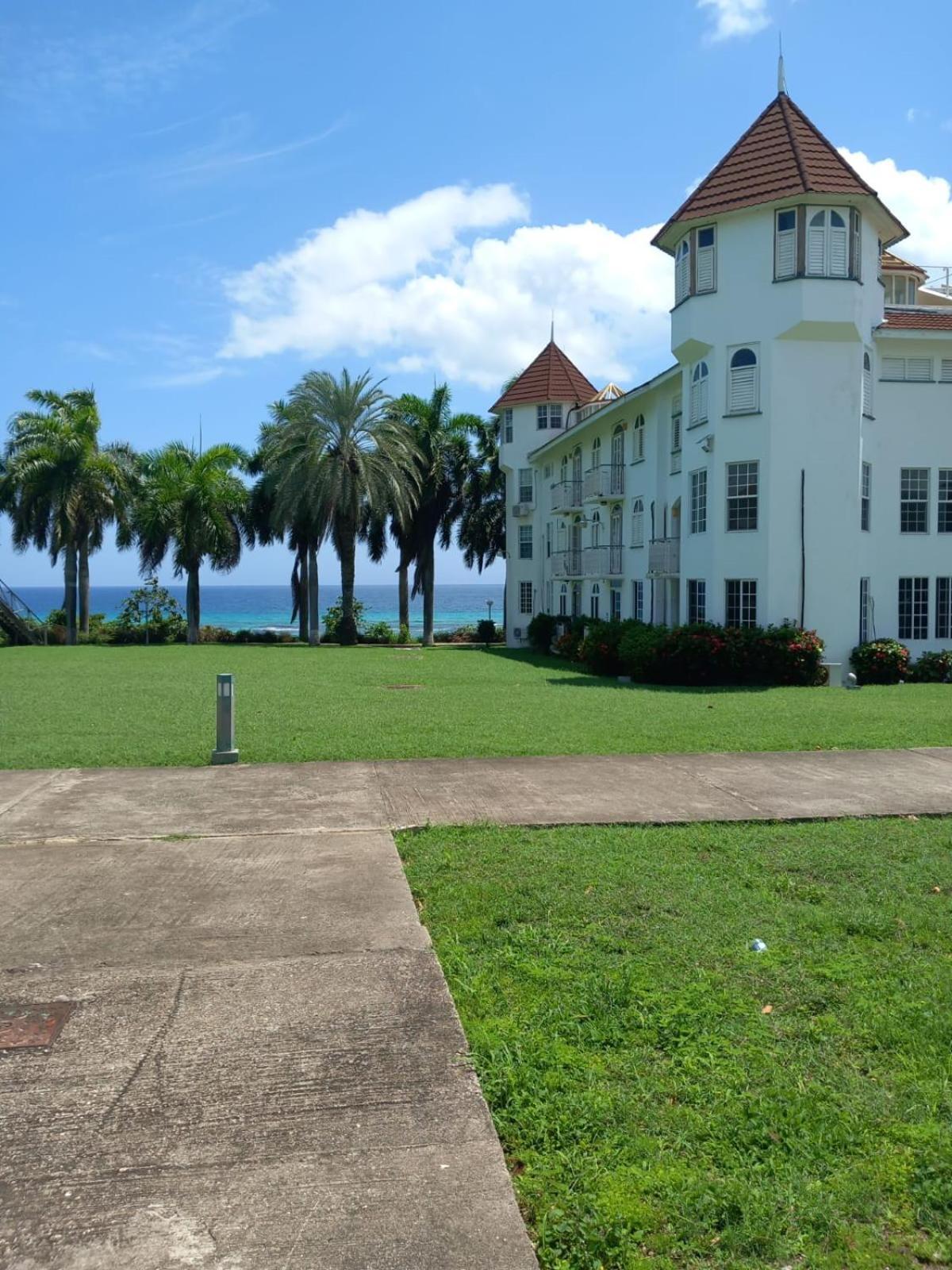 Seacastle Deluxe Studio Montego Bay Buitenkant foto