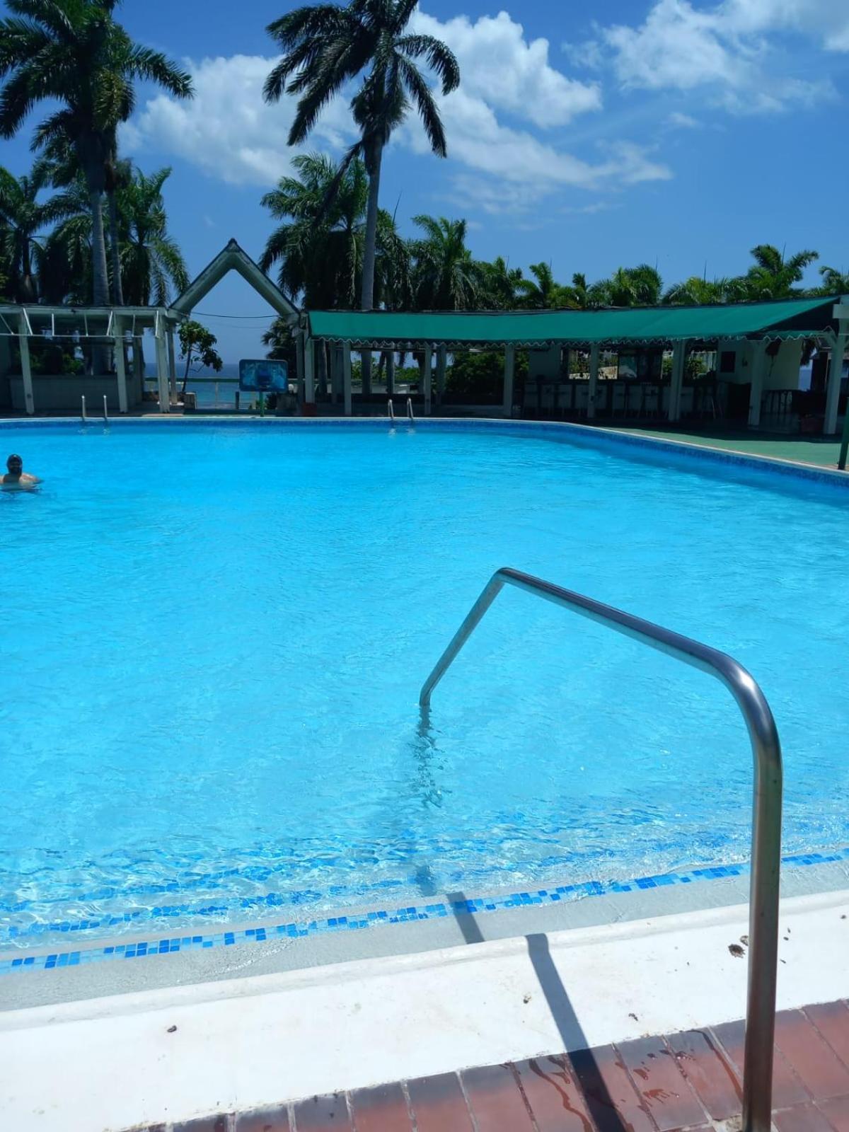 Seacastle Deluxe Studio Montego Bay Buitenkant foto
